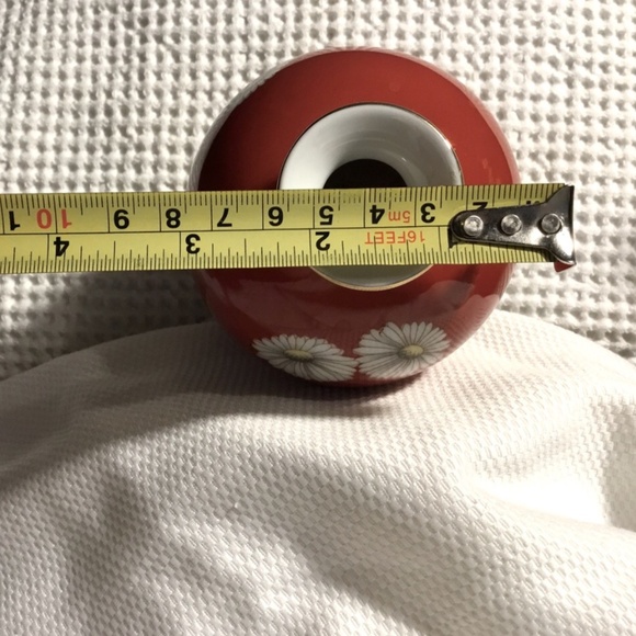 Vintage~Noritake Nippon Toki Kaisha Red Vase with White Daisy - Picture 8 of 9